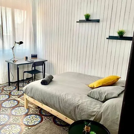 Amplio Piso Recien Reformado En Pleno Centro. Appartamento Ferrol