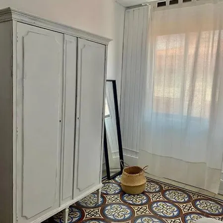 Amplio Piso Recien Reformado En Pleno Centro. * Ferrol